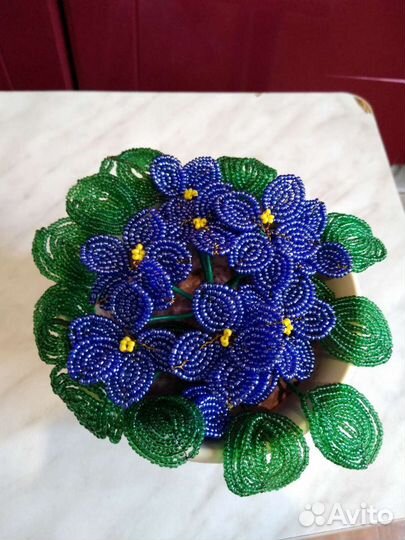 Фиалки из бисера