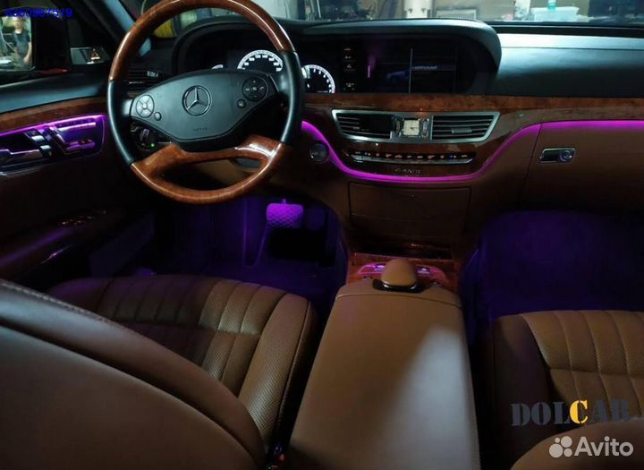 Атмосферная подсветка салона автомобиля