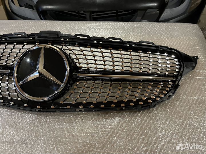 Облицовка радиатора Mercedes W205 рестайл диамант