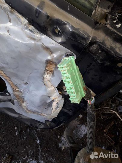 Дверь левая Honda Avancier ta1