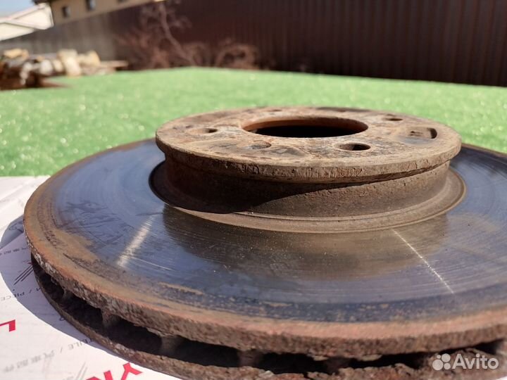 Диски тормозный передние KIA RIO III