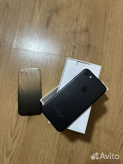 iPhone 7, 32 ГБ