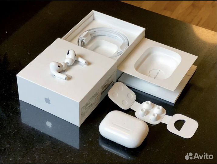 Беспроводные наушники apple airpods