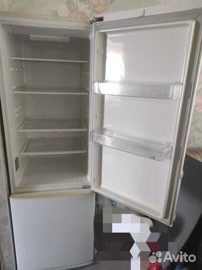 Холодильник бу LG