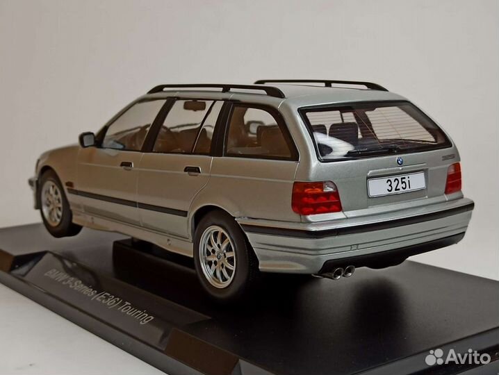 Bmw 320i E36 Touring Silver 1:18 MCG