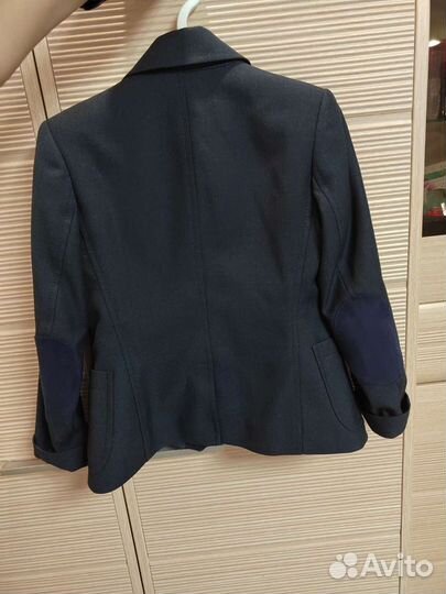 Костюм школьный размер 116-122 состояние нового