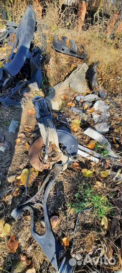 Audi Q7 кулак поворотный цапфа