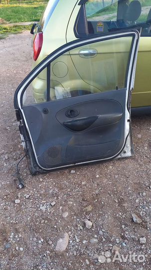 Предный правый дверь на daewoo Матиз