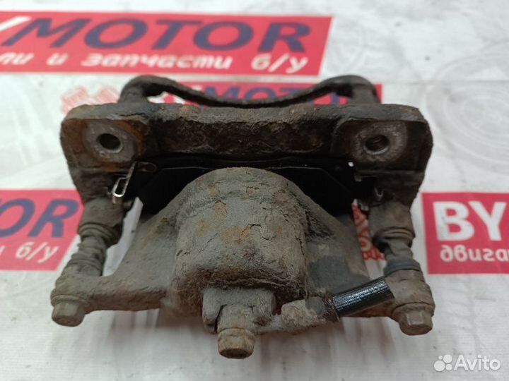 Суппорт передний правый Honda Fr-V 2007