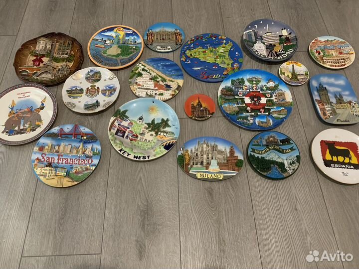 Сувенирные тарелки разных стран