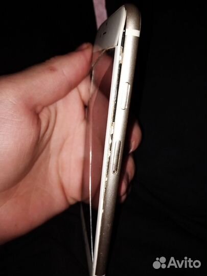 Телефон iPhone 6s