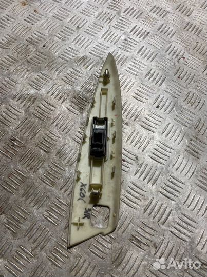 Кнопка стеклоподъемника задняя правая Lifan X60