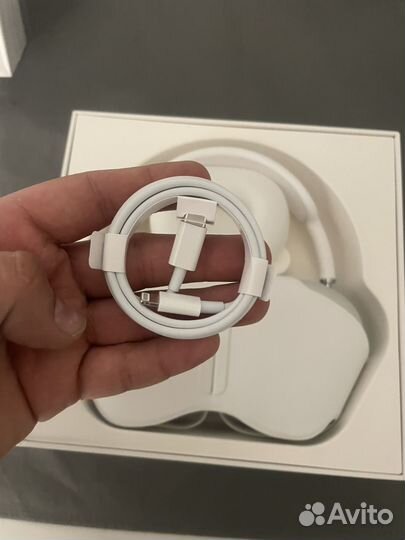 Apple airpods max