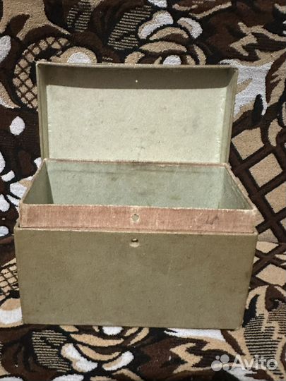 Коробка от фотоаппарата фэд-2