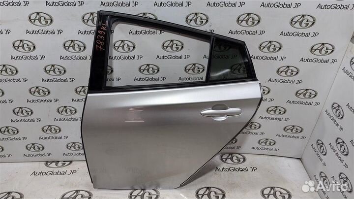 Дверь задняя левая Toyota Prius