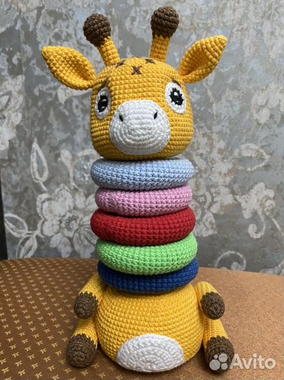 Жираф пирамидка