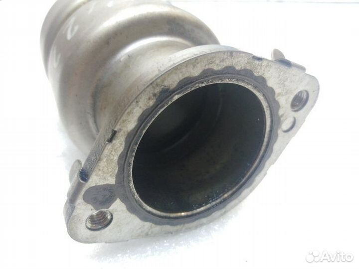 Патрубок интеркуллера Volvo C30 D4162T 2010