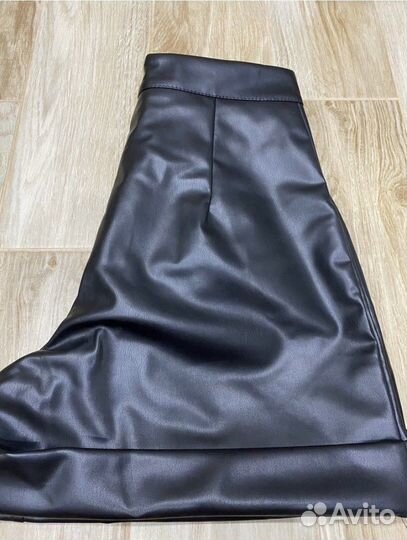 Кожаные шорты