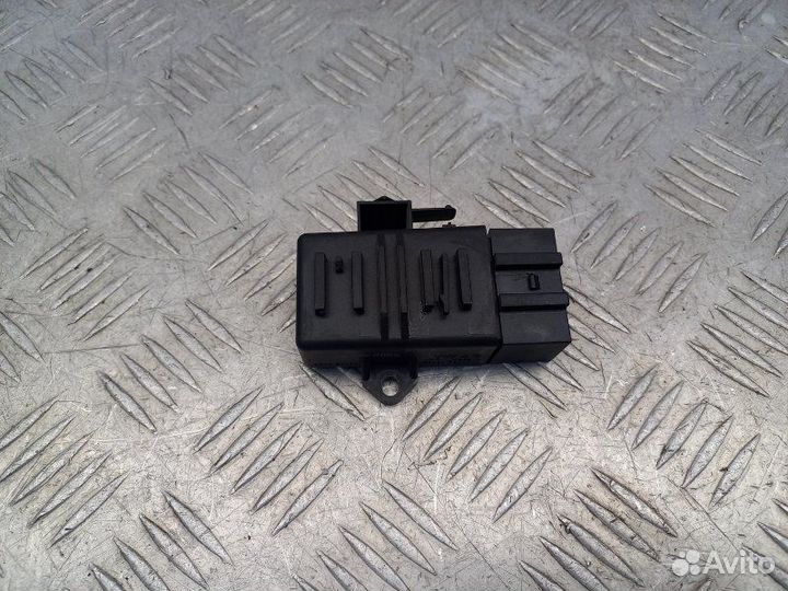 Блок управления подогревом сидений Volkswagen Polo