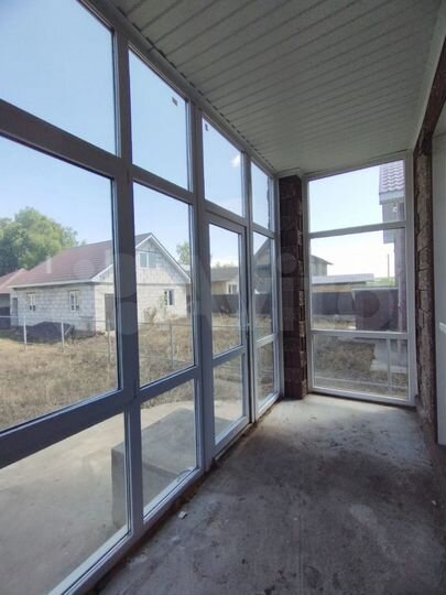 Коттедж 216 м² на участке 8 сот.