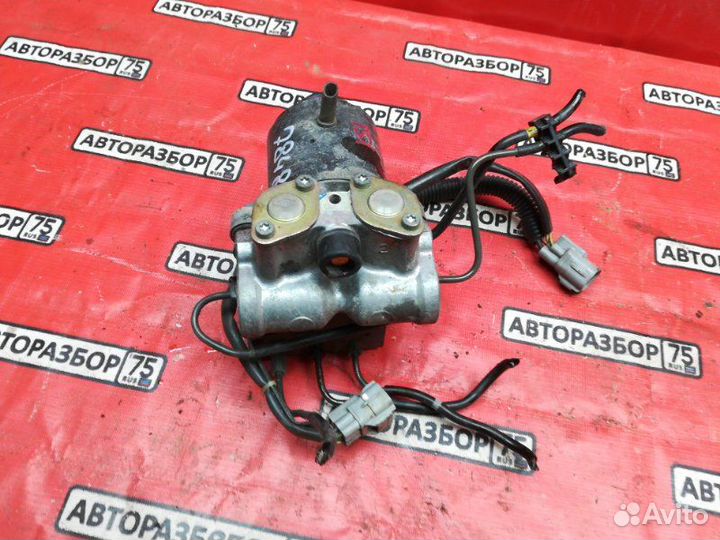 Блок abs Toyota Crown JZS151 1jzge