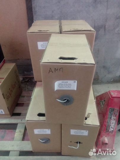 Витая пара 4 пары UTP Avlan LUX 4x2x0,48 медь, 5е