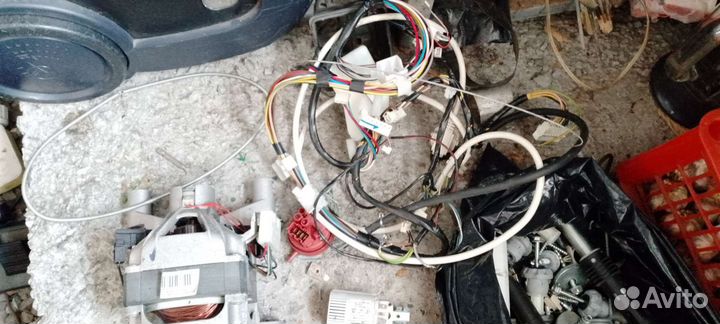 Двигататель стиральной машины