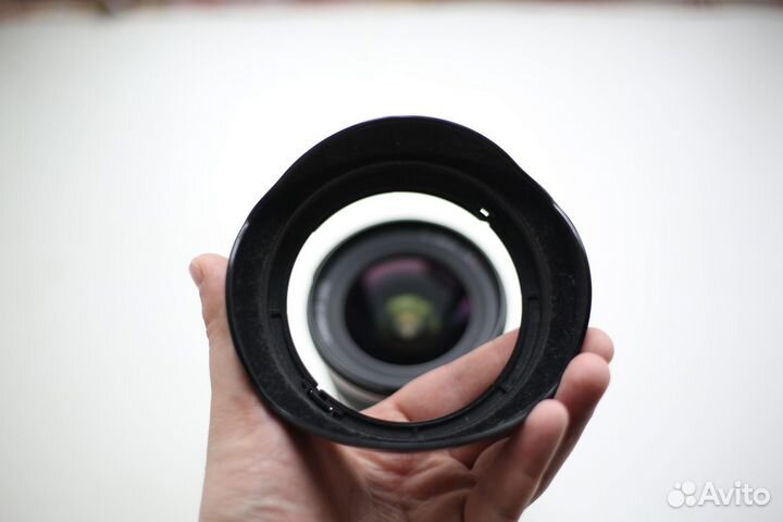 Объектив Canon EF 17-40 F4 L