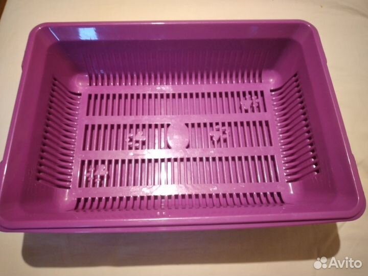 Туалет для кошки и миски