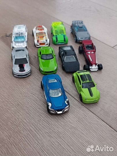 Машинки Hot Wheels