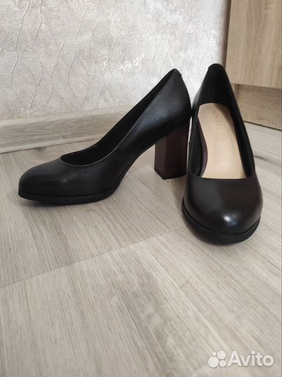 Туфли женские 35 размер