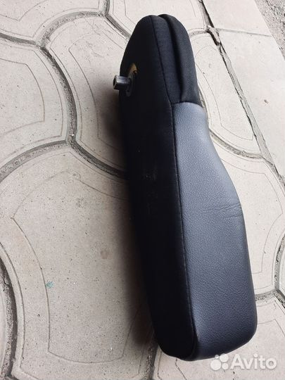 Подлакотник веста