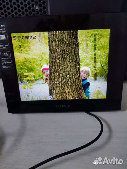 Цифровая фоторамка Sony