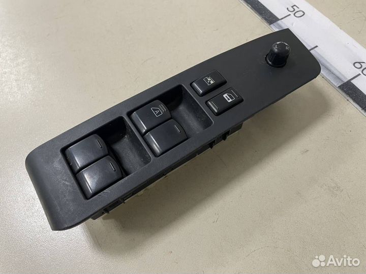 Блок управления стеклоподъемниками Nissan X-Trail