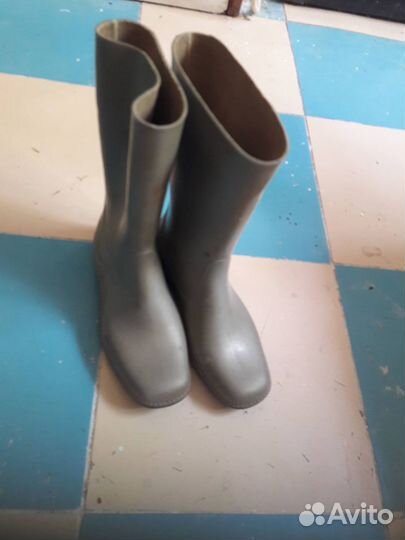 Детские резиновые сапоги