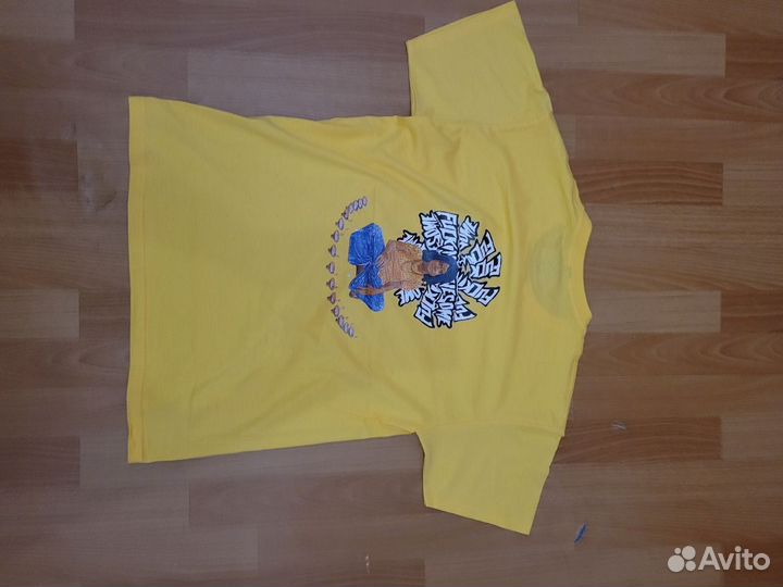 Футболка fucking awesome