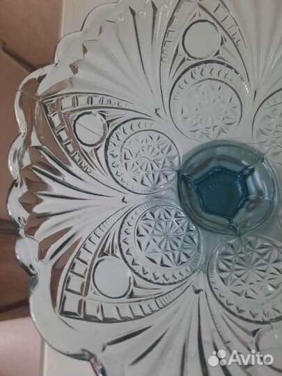 Ваза для фруктов на ножке цветное стекло СССР