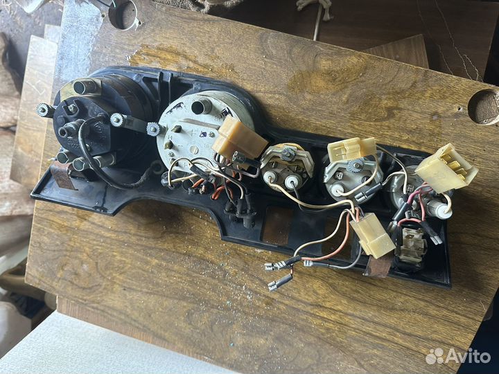 Приборная панель ваз 2106