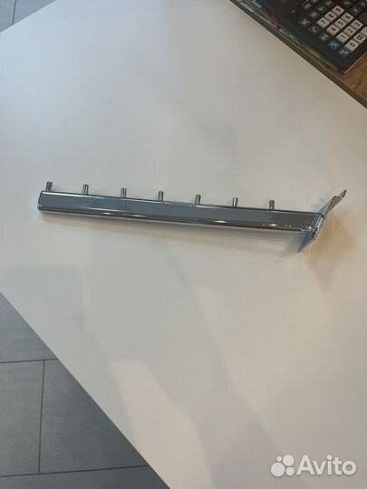 Кронштейны много