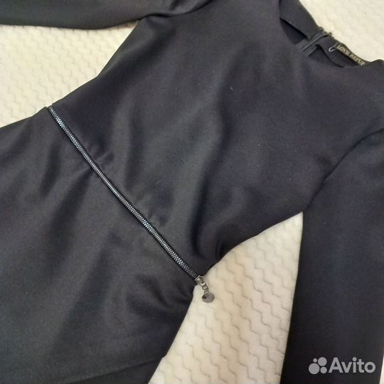 Маленькое черное платье