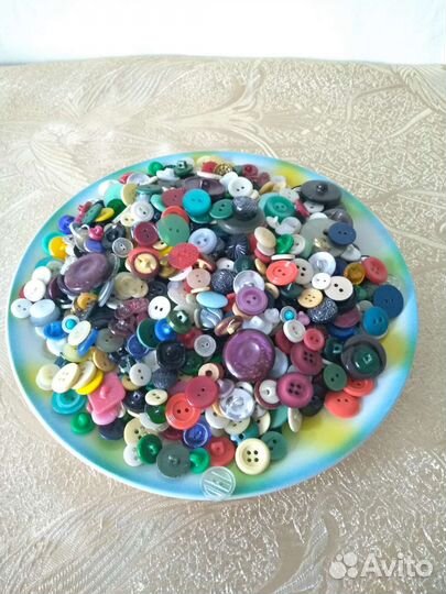 Пуговицы разные б/у много