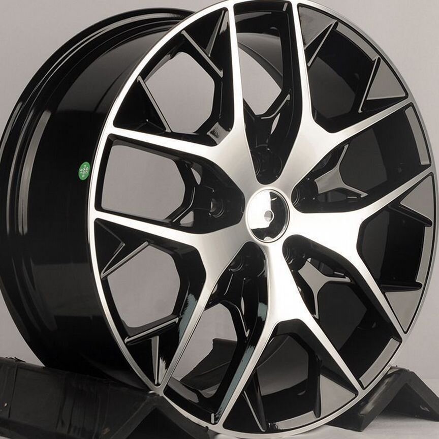 Литые диски HMD 7.5×R18 5×114.3