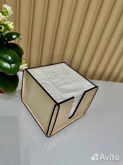 Салфетница из дерева