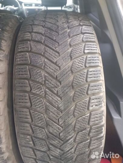 Michelin X-Ice North 235/55 R17