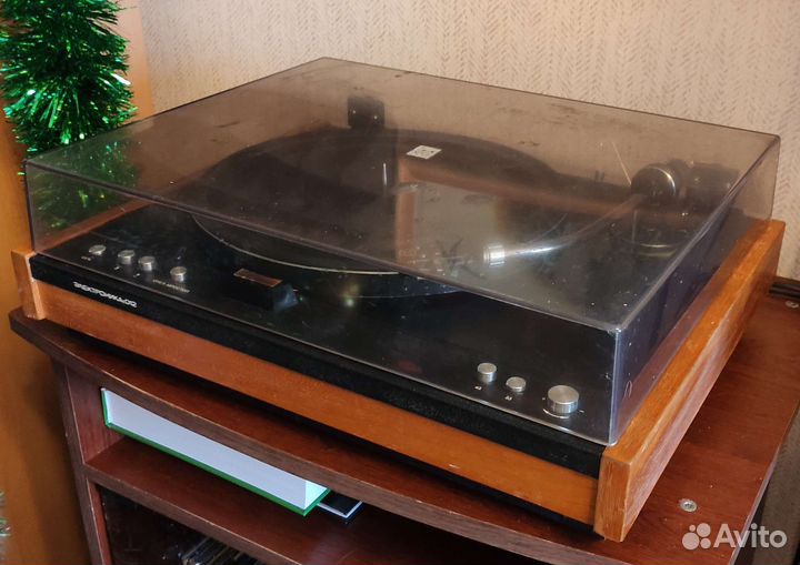 Виниловый проигрыватель Электроника 012