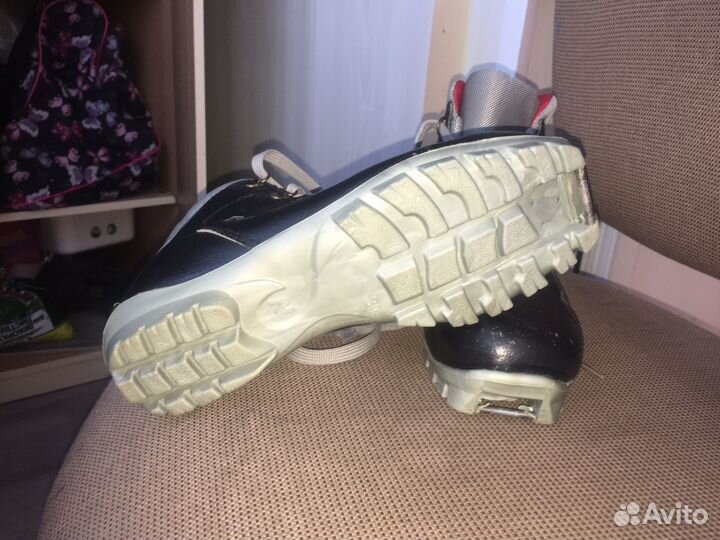 Лыжные ботинки