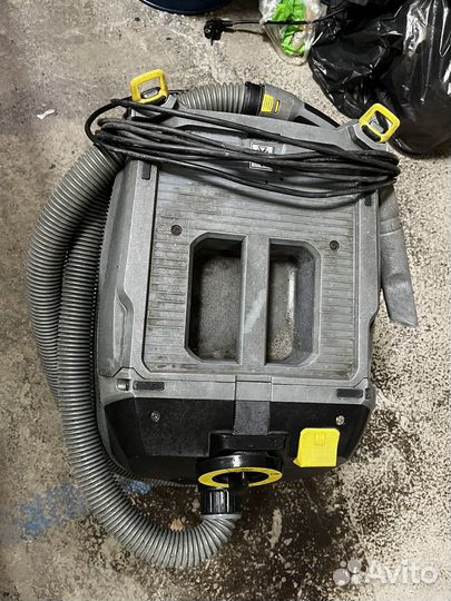 Пылесос в отличном состоянии. Мало б/у