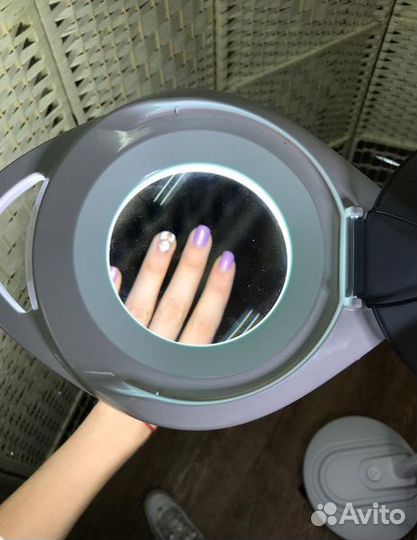 Лампа-лупа для косметолога