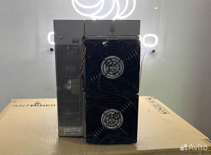 Асик AntMiner S21 188T