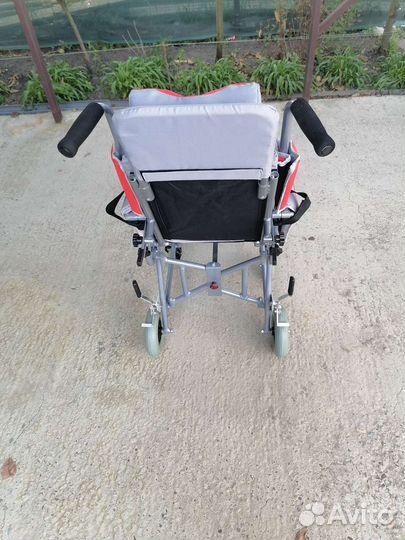 Инвалидная коляска